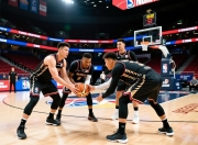 全球篮球比赛备战如火如荼，团队合作默契