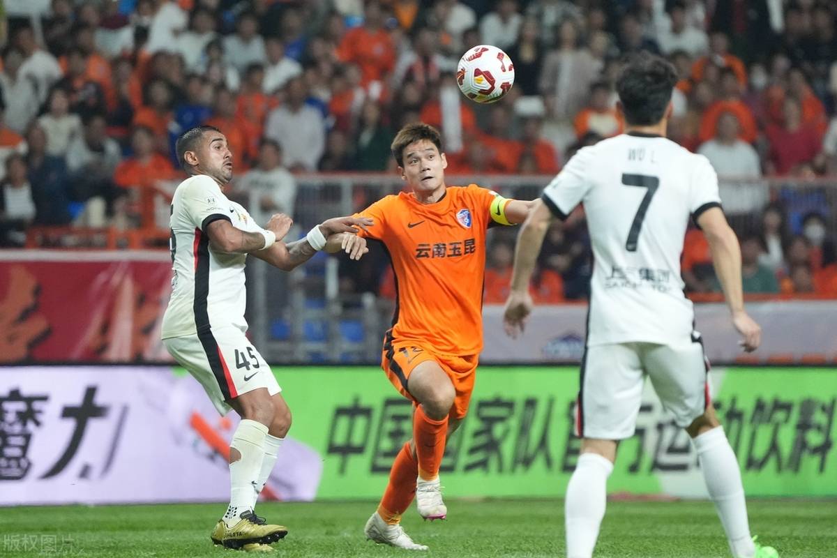 足协杯-奥斯卡破门拒绝庆祝云南玉昆2-1陕西联合进8强